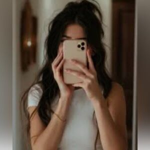 Meet your Posher, Olivia